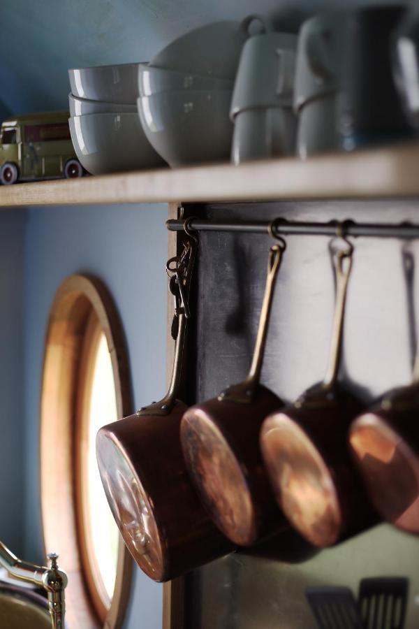 La Roulotte Champetre Des Grillots Bed and breakfast