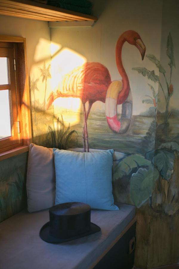 Bed and breakfast La Roulotte Champetre Des Grillots