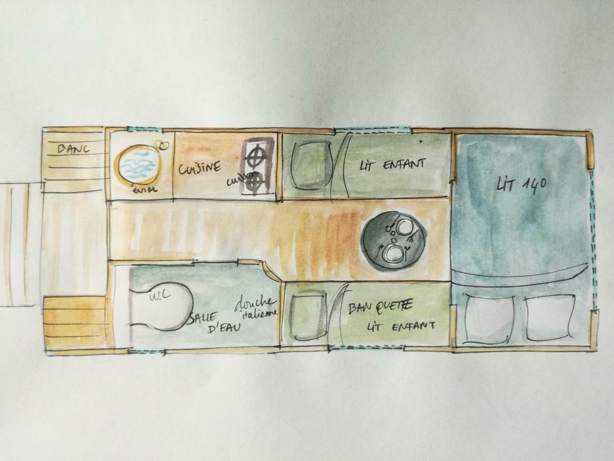 La Roulotte Champetre Des Grillots Bed and breakfast *